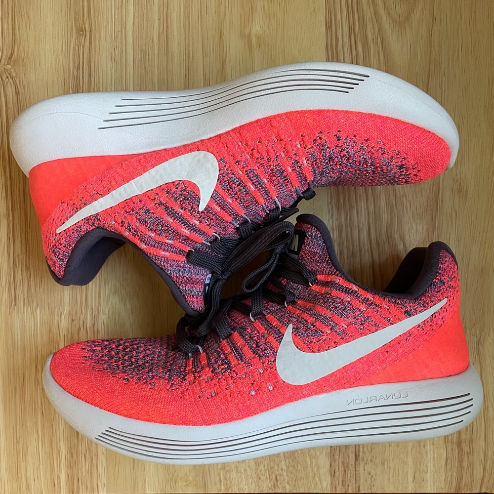 Nike Women’s LunarEpic Low Flyknit 2 Running Shoe